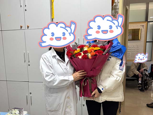 四川成都袁同學(xué)25年3月完成中醫(yī)師承拜師公證